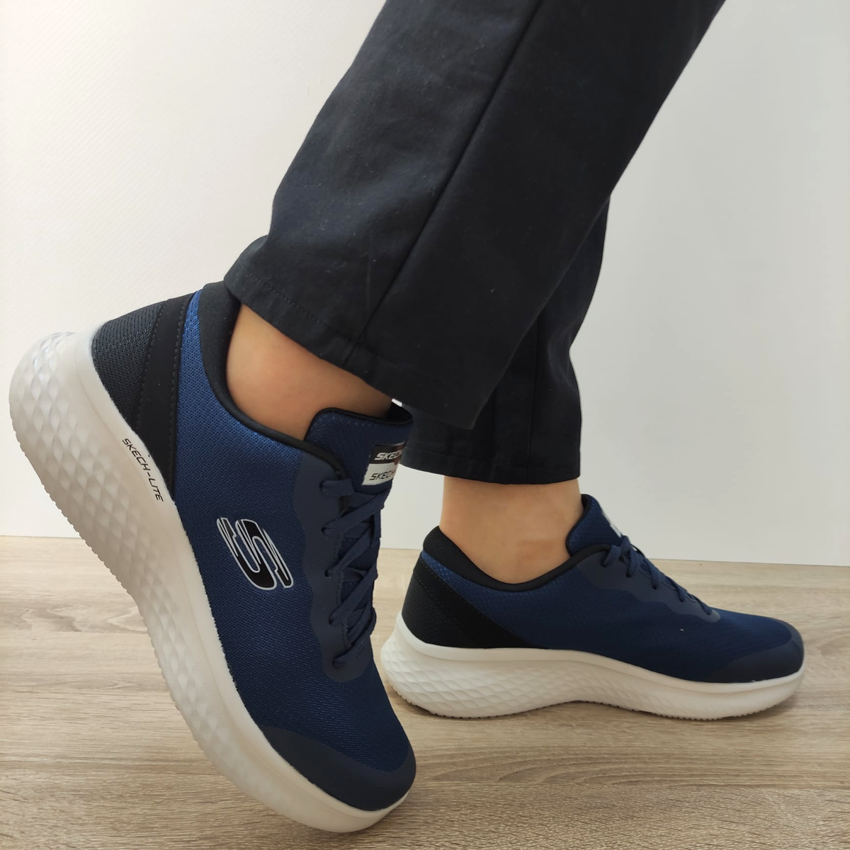 PANTOFI SPORT BARBATI SKECHERS 232591 NVBK - imagine 3