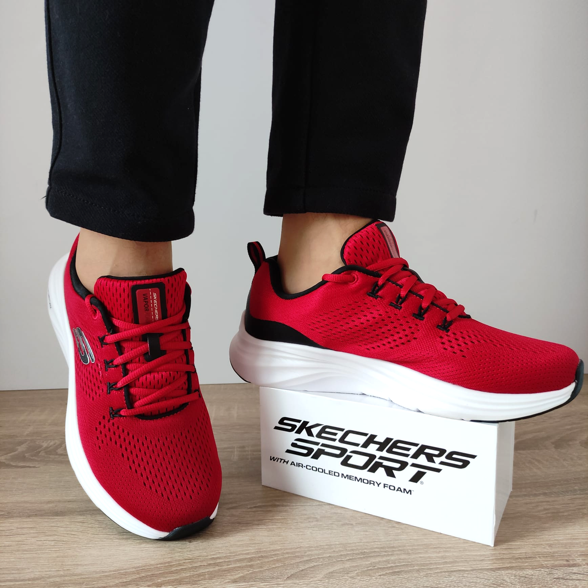 PANTOFI SPORT BARBATI SKECHERS 232625 RDBK - imagine 7