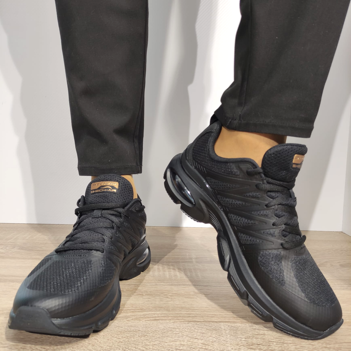 PANTOFI SPORT BARBATI SKECHERS 232657 BBK - imagine 4