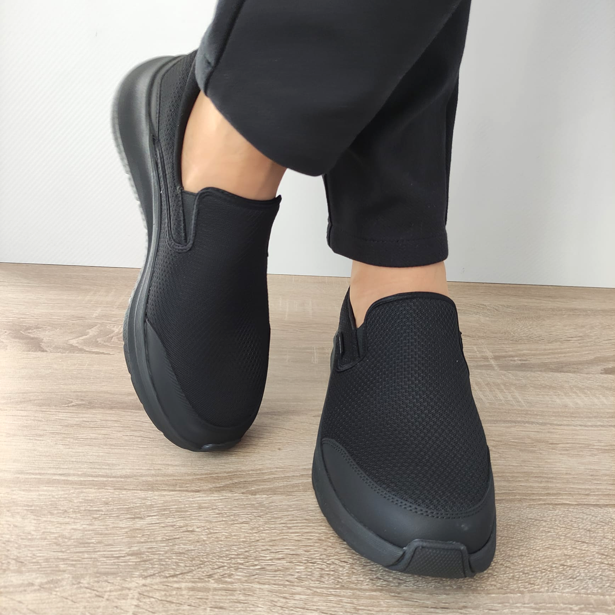 PANTOFI SPORT BARBATI SKECHERS 232706 BBK - imagine 4