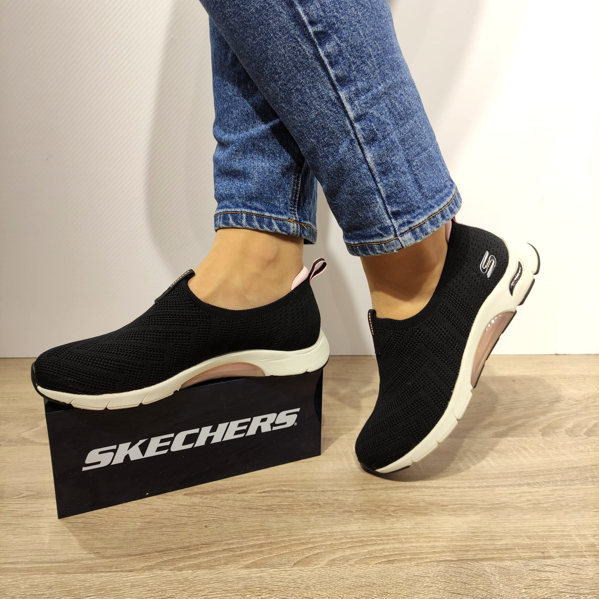 PANTOFI SPORT DAMA SKECHERS 104251 BKLP - imagine 3