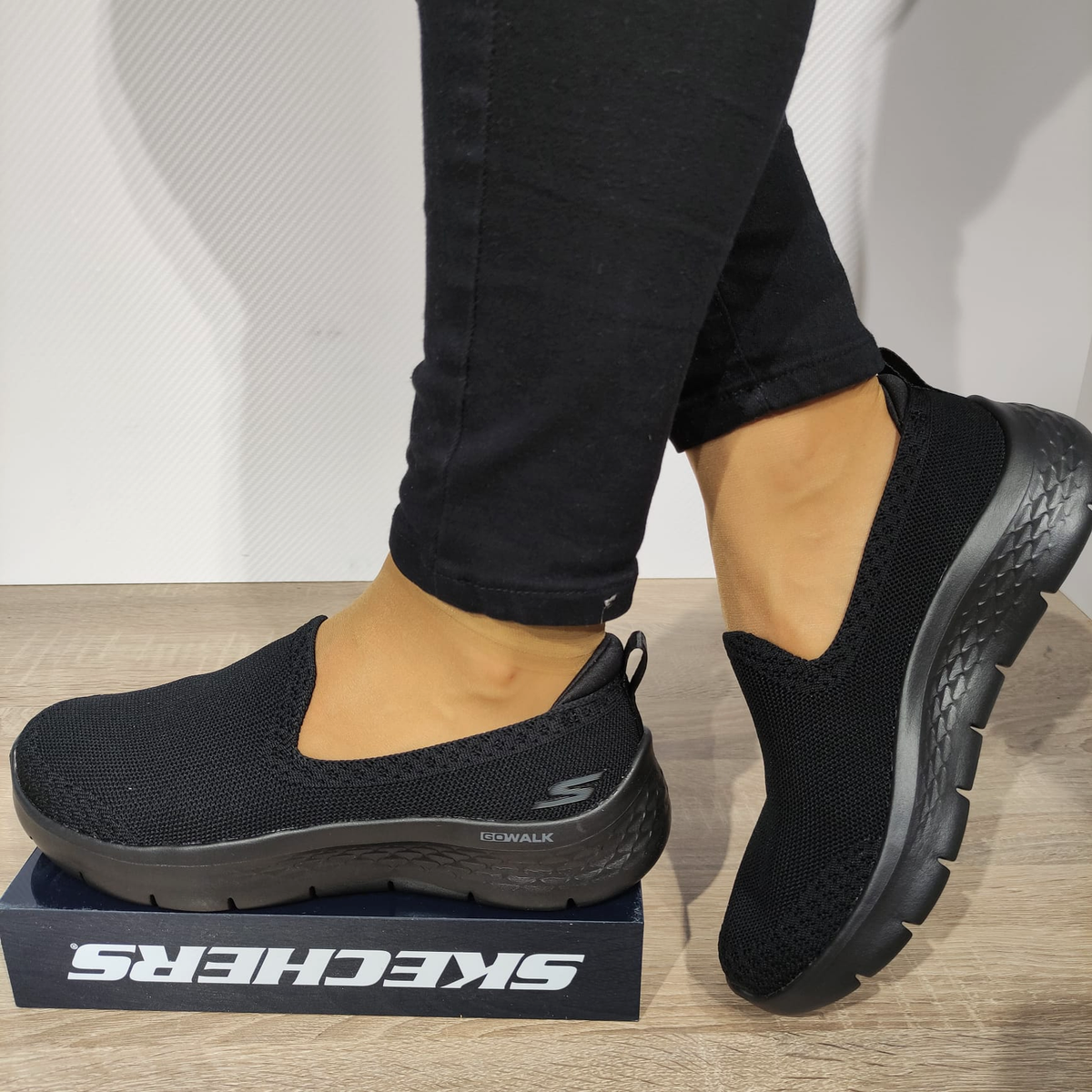 PANTOFI SPORT DAMA SKECHERS 124957 BBK - imagine 2