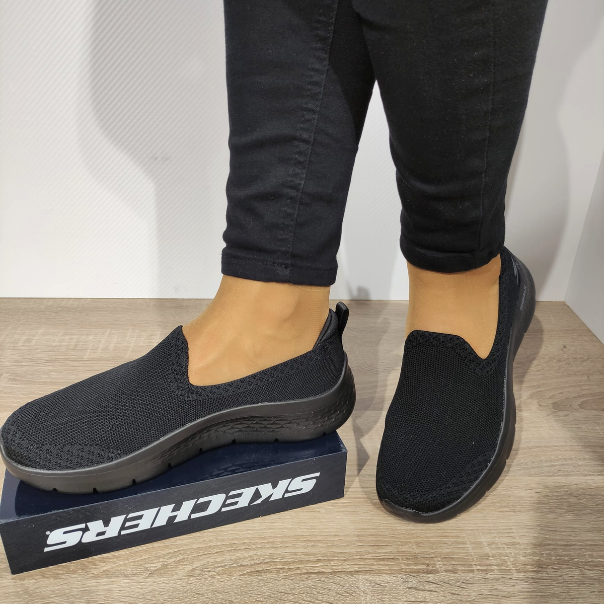 PANTOFI SPORT DAMA SKECHERS 124957 BBK - imagine 3