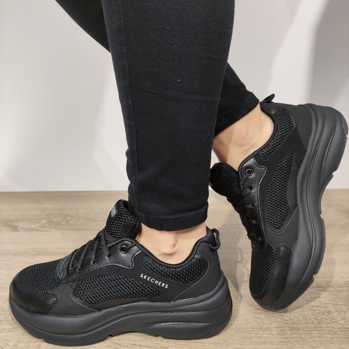 PANTOFI SPORT DAMA SKECHERS 177402 BBK - imagine 2