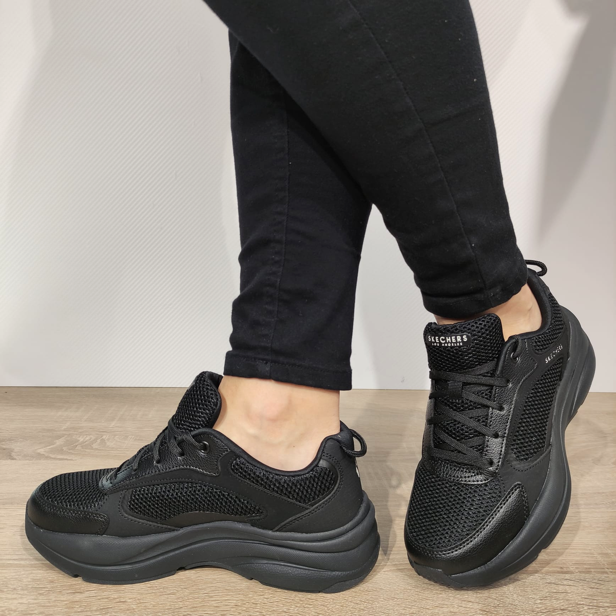 PANTOFI SPORT DAMA SKECHERS 177402 BBK - imagine 3