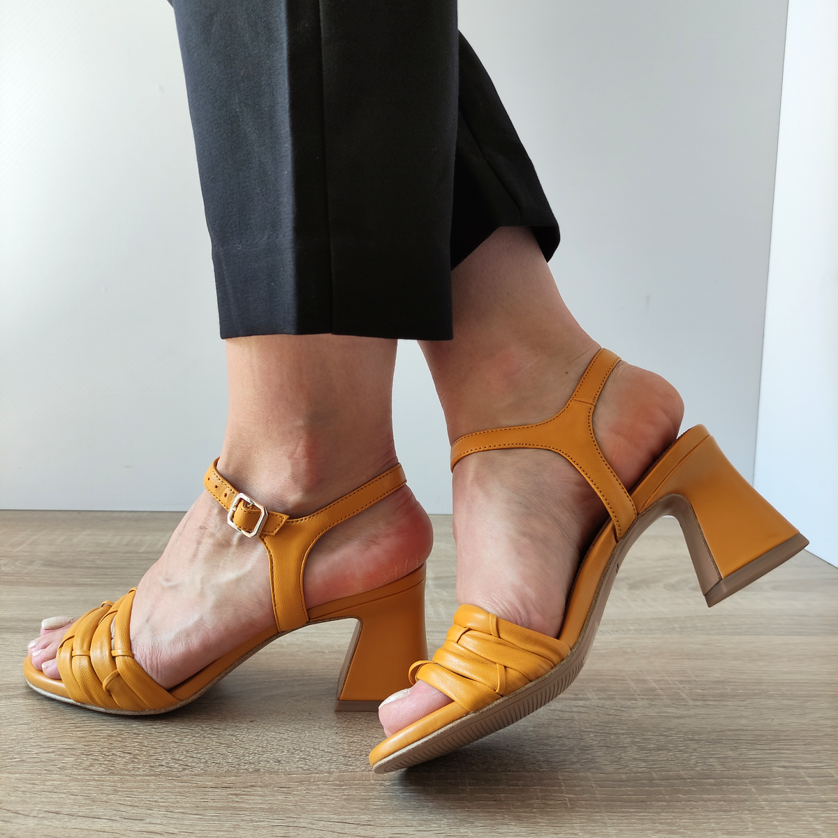 SANDALE ELEGANTE DAMA TAMARIS 28005-42 GALBENE - imagine 2