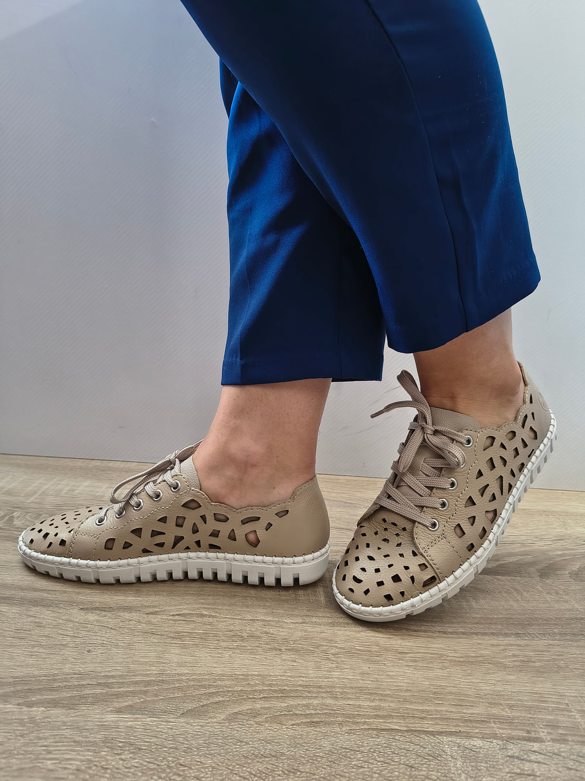 Pantofi Perforati Casual Damă Rieker M2315-60 Bej - Piele Naturală - vedere 1