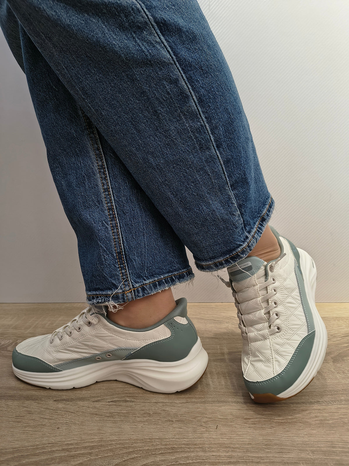 PANTOFI CASUAL DAMA SKECHERS 150404 SAGE ALB + VERNIL SAGE - imagine 2