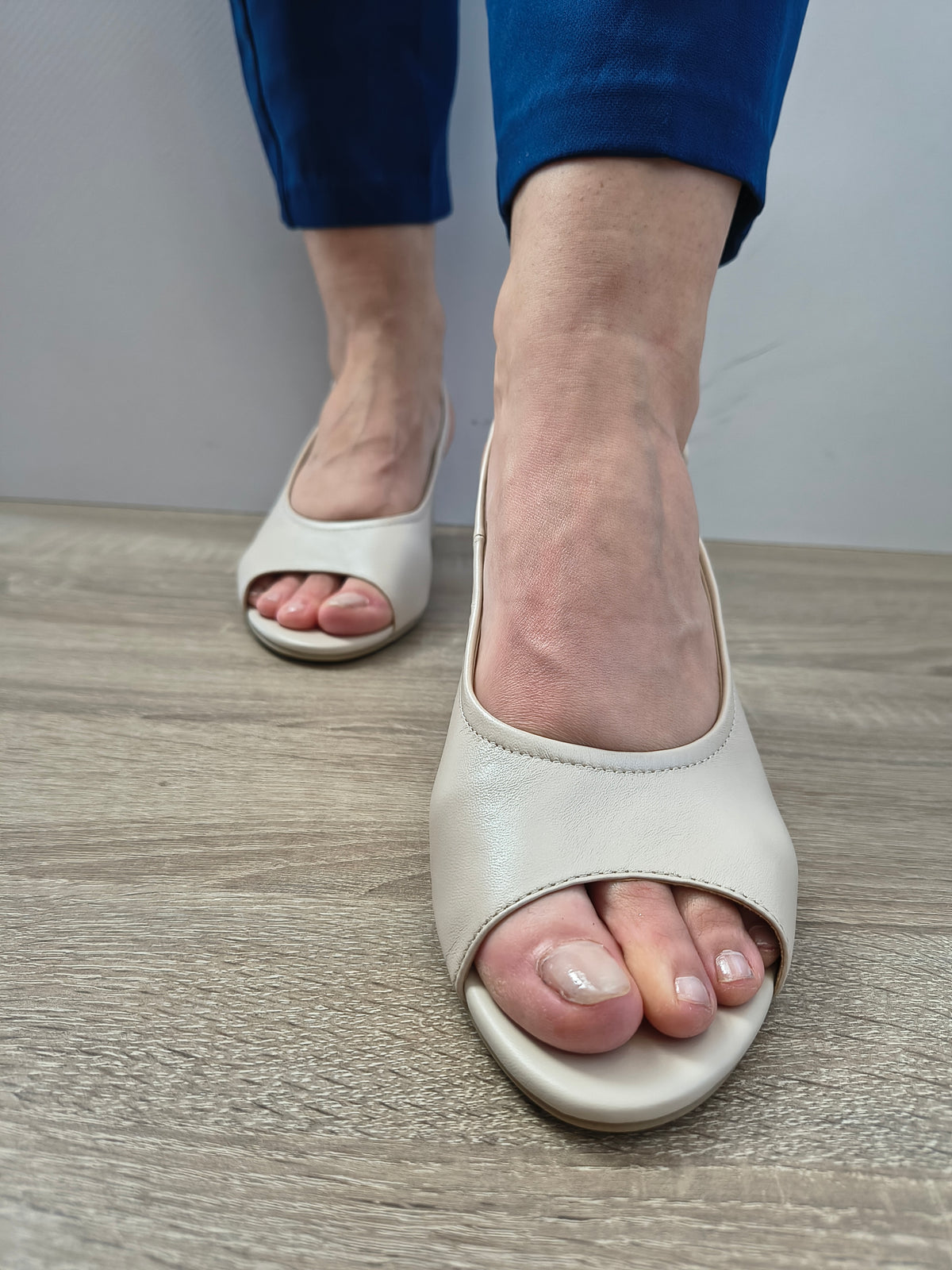 Sandale Elegante Damă Caprice 28307-46 140 Crem Perlat - Piele Naturală - vedere 3