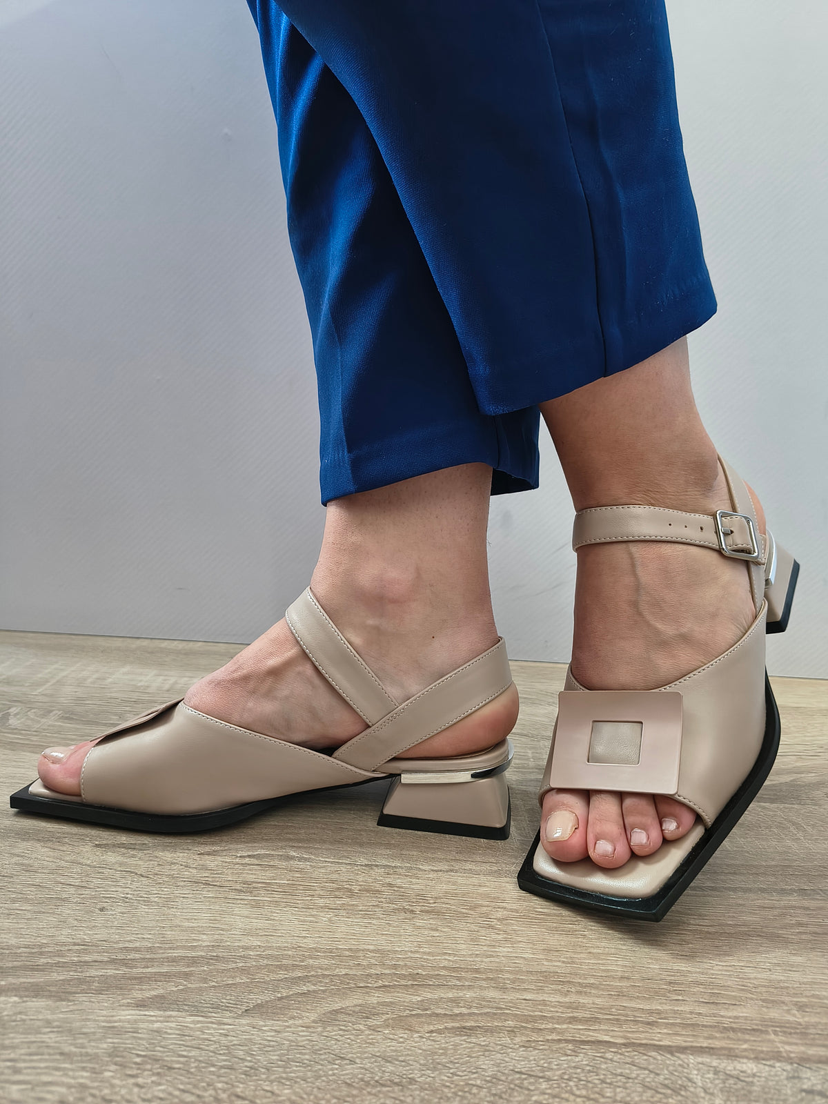 Sandale Elegante Damă Karisma 80008C 03-N Bej Apricot - Piele Naturală - vedere 1