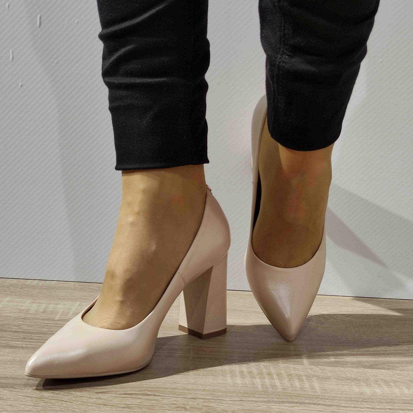 PANTOFI ELEGANTI DAMA SALA 9933 1953 NUDE