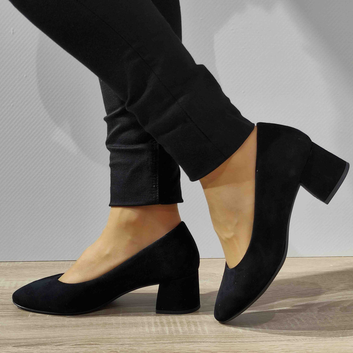 PANTOFI ELEGANTI DAMA TAMARIS 82300-20 NEGRI VELUR - imagine 2