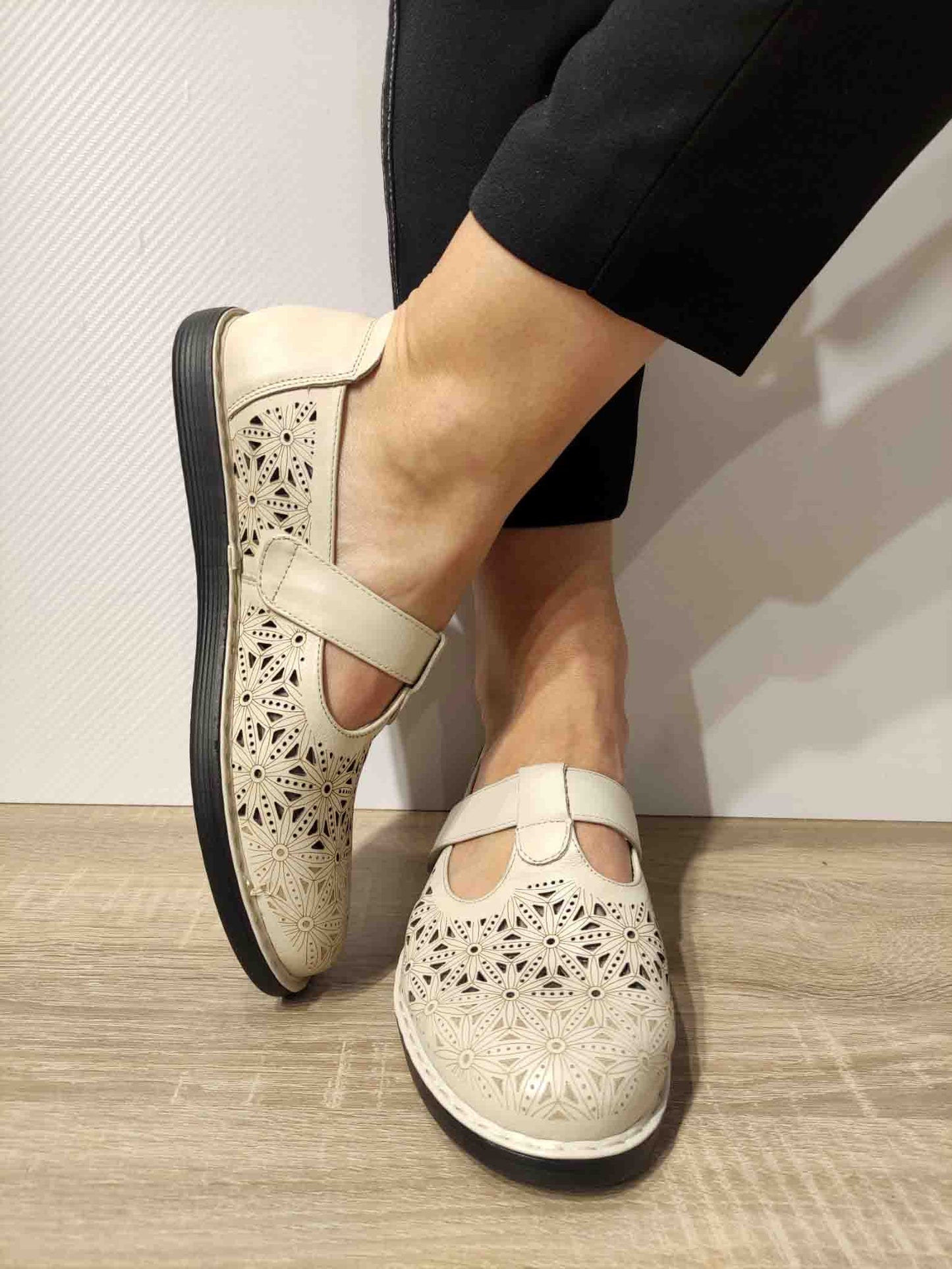 PANTOFI PERFORATI DAMA FORMAZIONE 3233-88