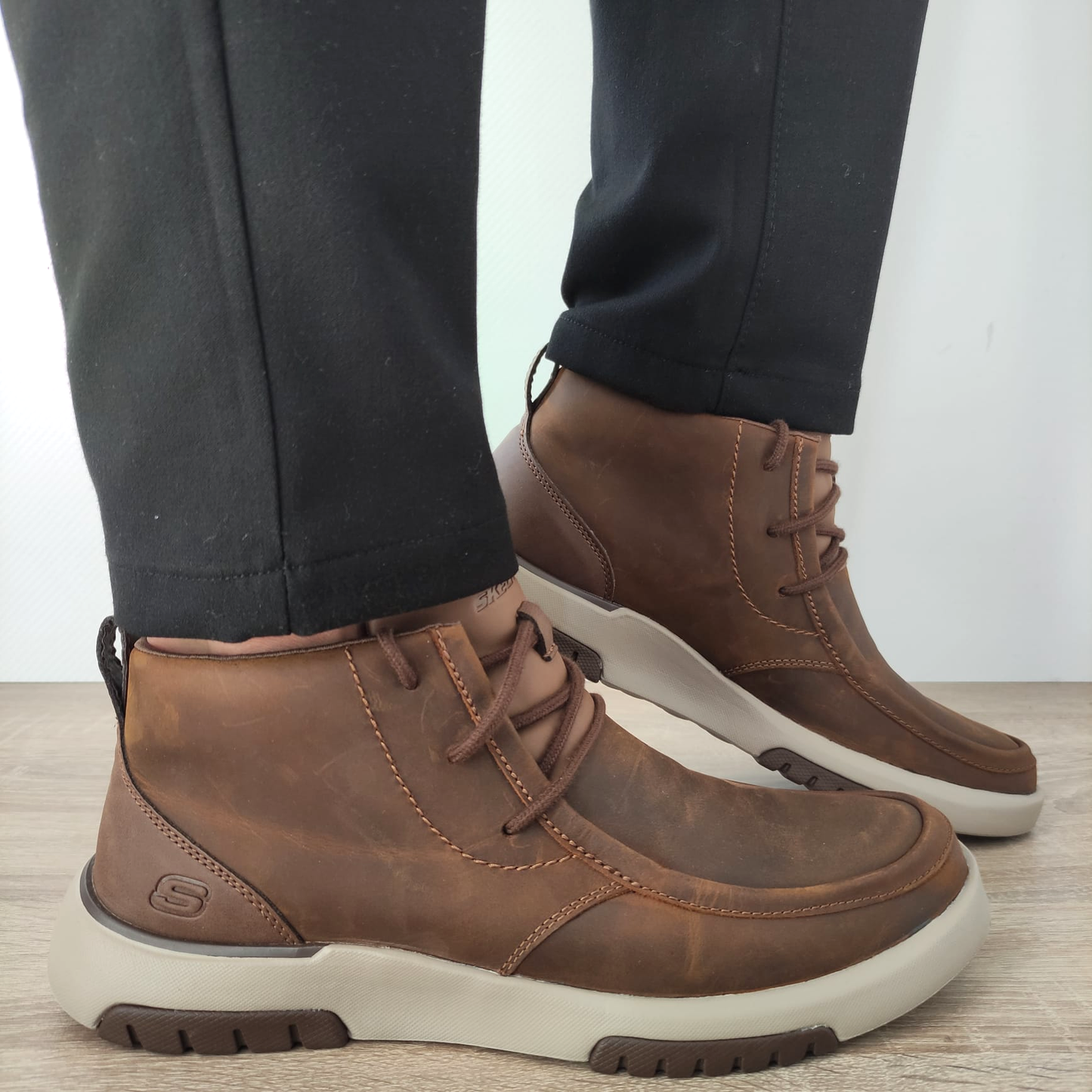 GHETE CASUAL BARBATI SKECHERS 204225 CDB MARO