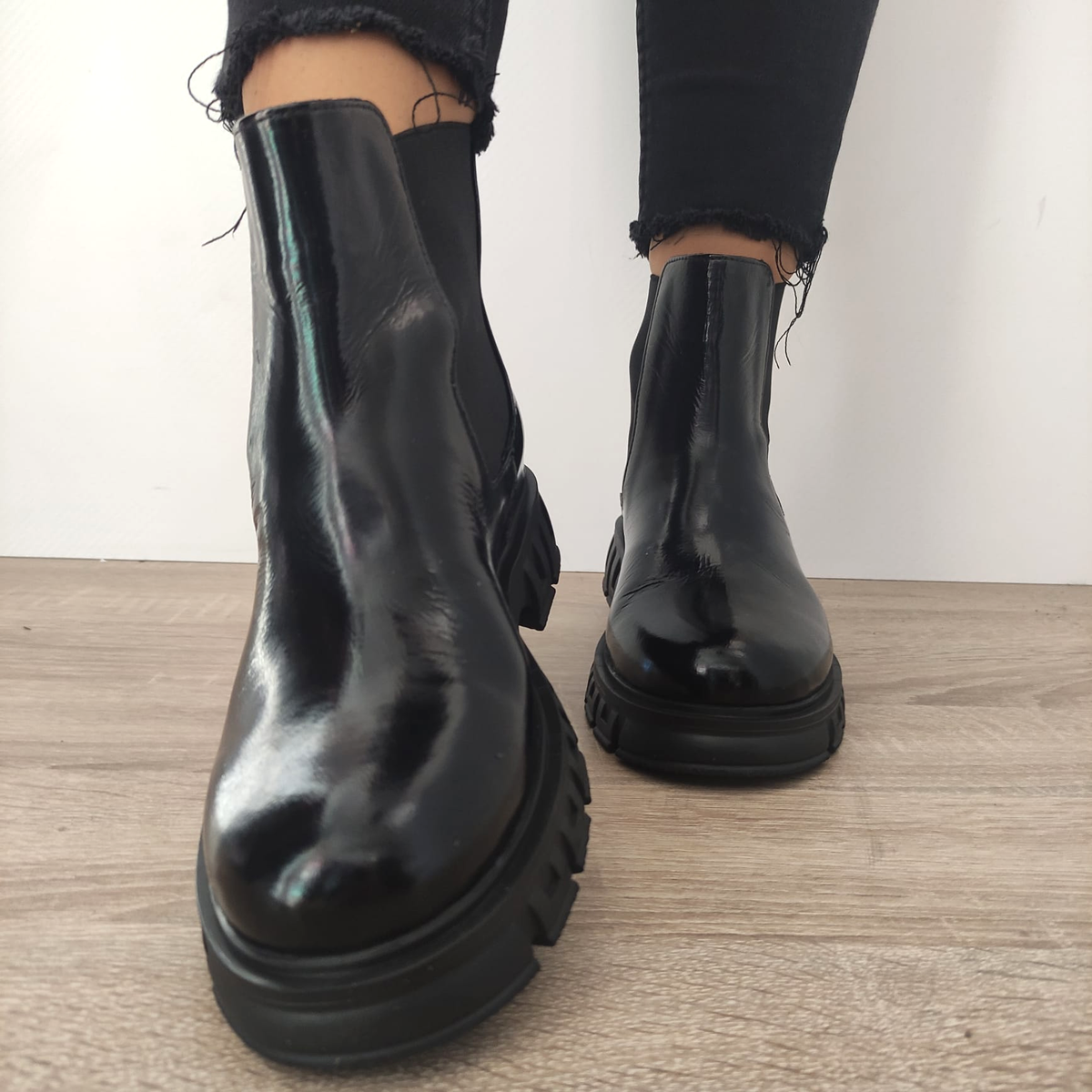GHETE CASUAL DAMA DOGATI 21016 NEGRE LAC - imagine 6