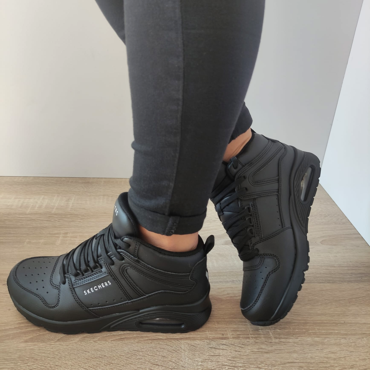 GHETE SPORT ADOLESCENTI ( DAMA / BARBATI ) SKECHERS 177099 NEGRE - imagine 2
