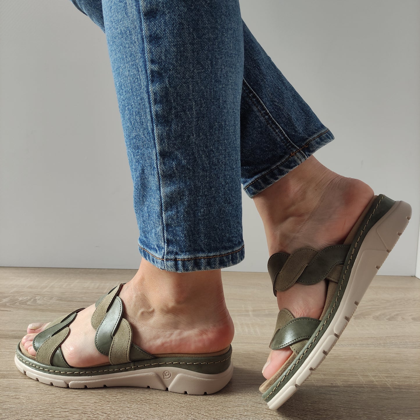 SABOTI CASUAL DAMA SUAVE 12529T MOSTAR 40-N KAKI