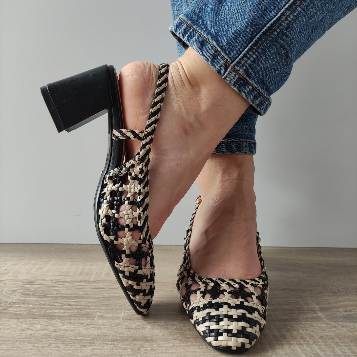 SANDALE ELEGANTE DAMA TAMARIS 29614-42 NEGRE + BEJ