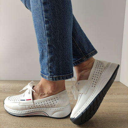 PANTOFI PERFORATI DAMA RIEKER N6557-80 ALBI