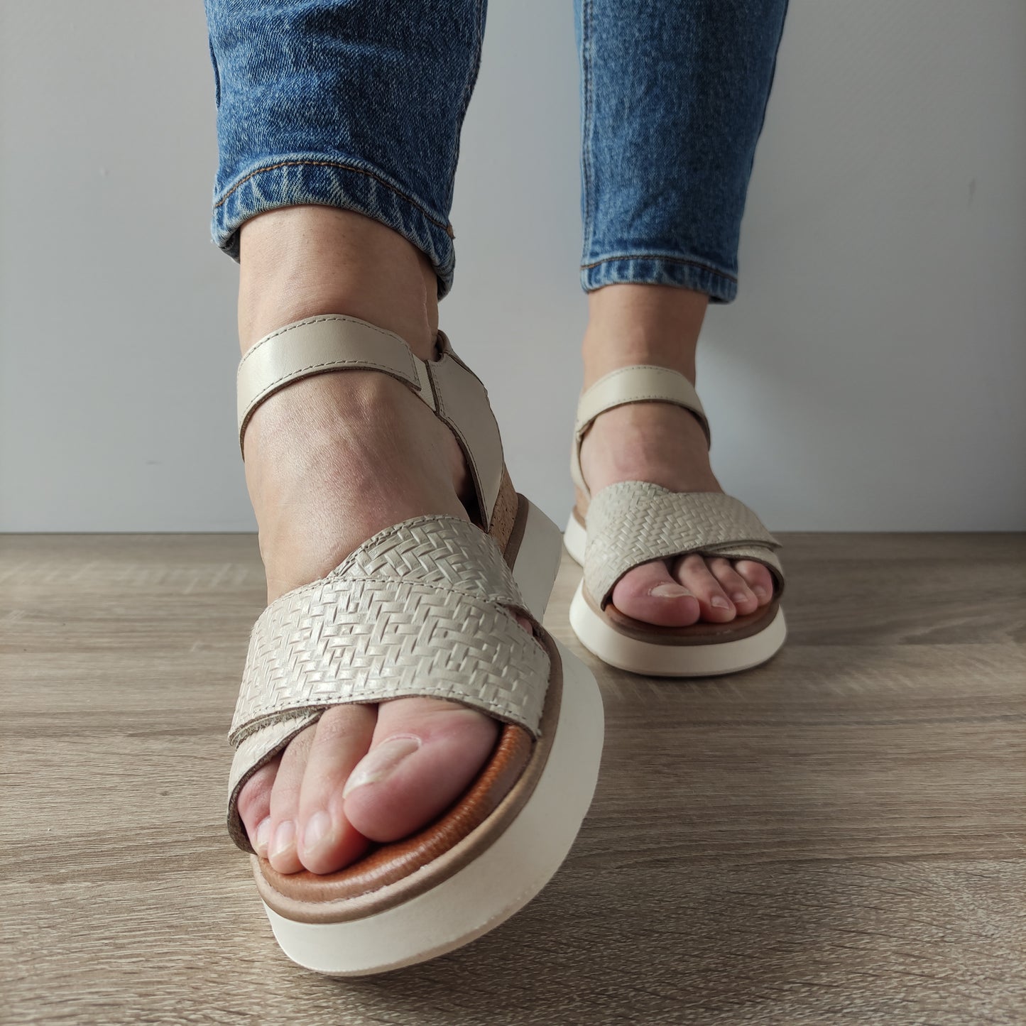 SANDALE CASUAL DAMA TAMARIS 88715-42 BEJ