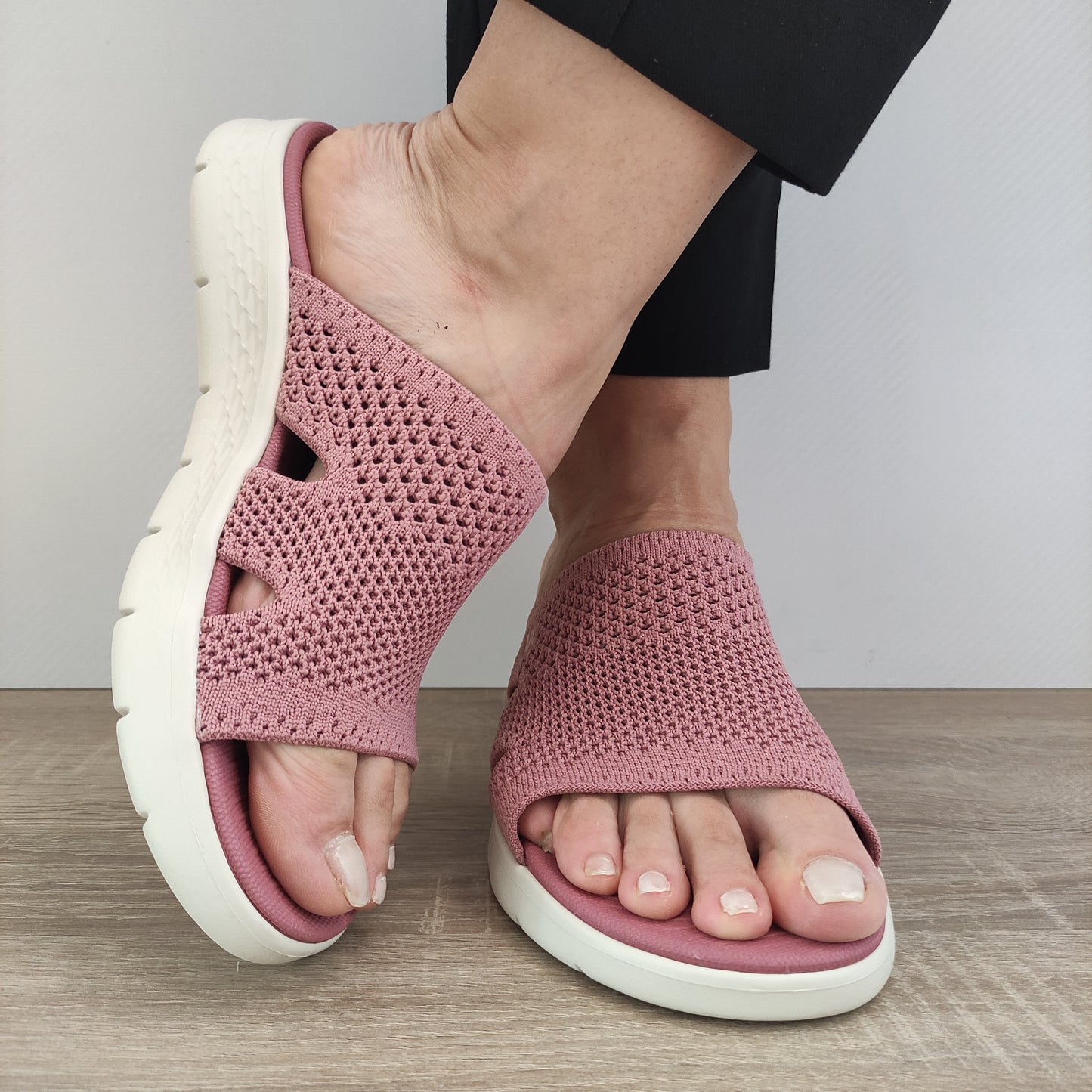 SLAPI DAMA SKECHERS 141425 MVE