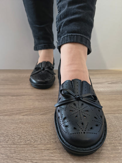 PANTOFI PERFORATI DAMA FORMAZIONE J0525 NEGRU