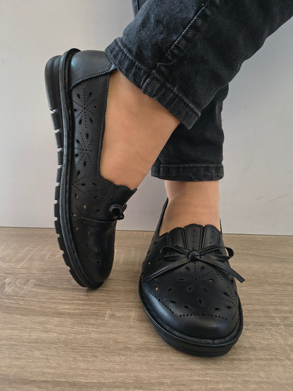 PANTOFI PERFORATI DAMA FORMAZIONE J0525 NEGRU