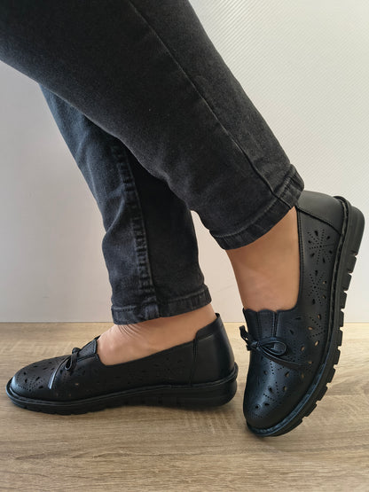 PANTOFI PERFORATI DAMA FORMAZIONE J0525 NEGRU