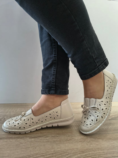 PANTOFI PERFORATI DAMA FORMAZIONE J0525 CREM
