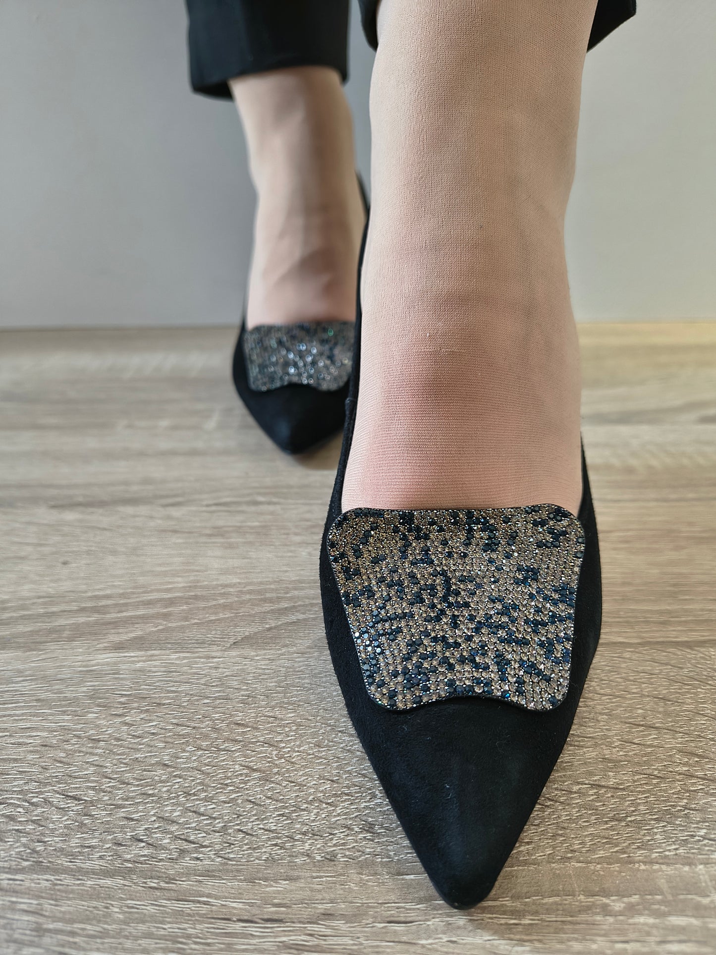 PANTOFI ELEGANTI DAMA KARISMA 40004A 01-I NEGRU VELUR