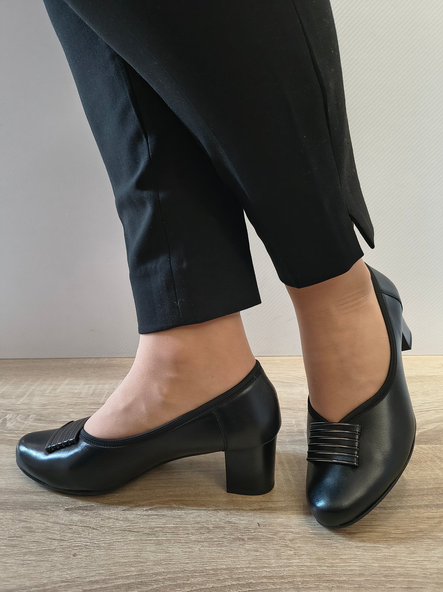 PANTOFI ELEGANTI DAMA AGA 01896 2198 000 NEGRU