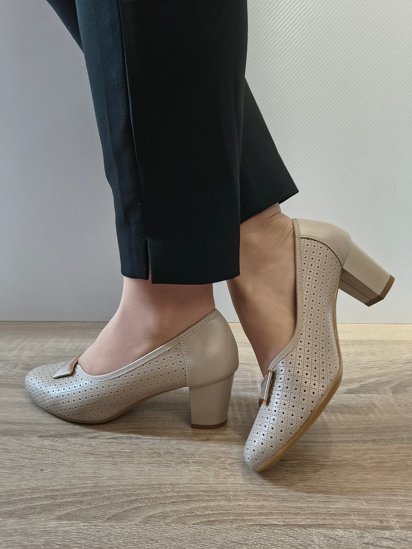 PANTOFI ELEGANTI DAMA GALANT 4068 BEJ 2004/7878