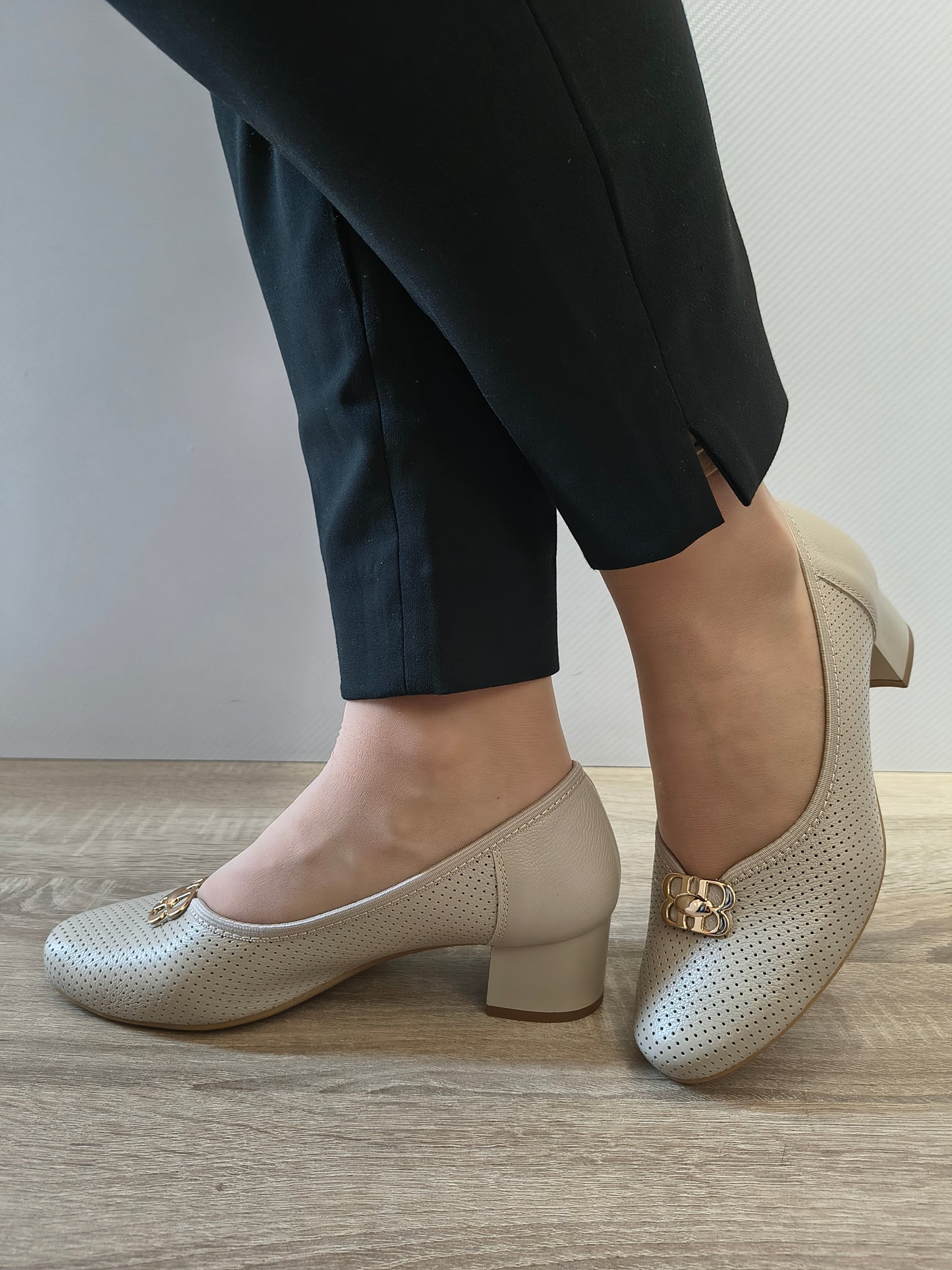 PANTOFI ELEGANTI DAMA GALANT 3075 BEJ MAZARE ALBA