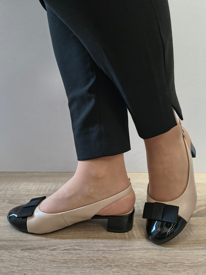 PANTOFI DECUPATI DAMA CAPRICE 29502-42 408 BEJ + NEGRU LAC