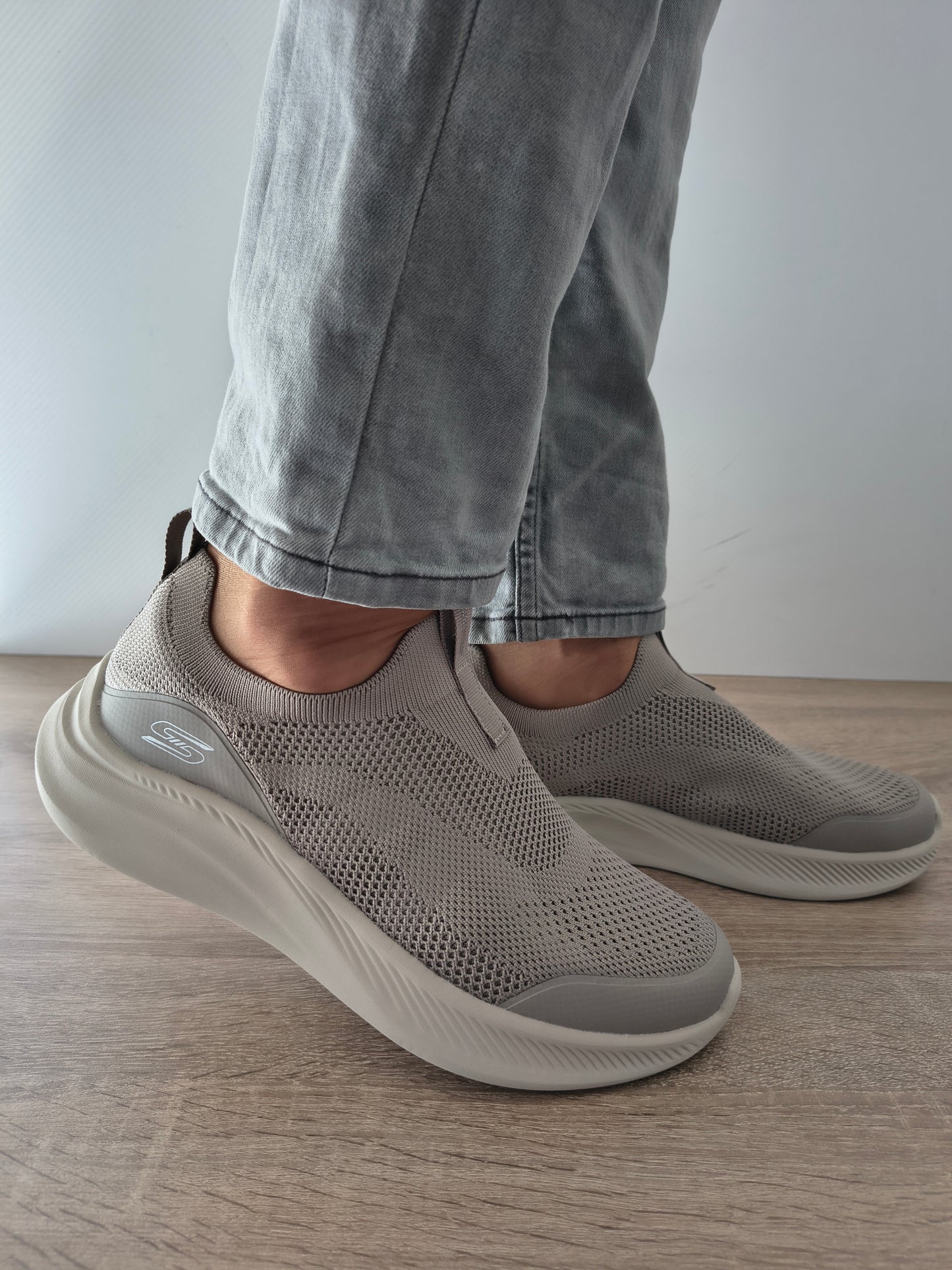 PANTOFI SPORT BARBATI SKECHERS 118156 TPE TAUPE