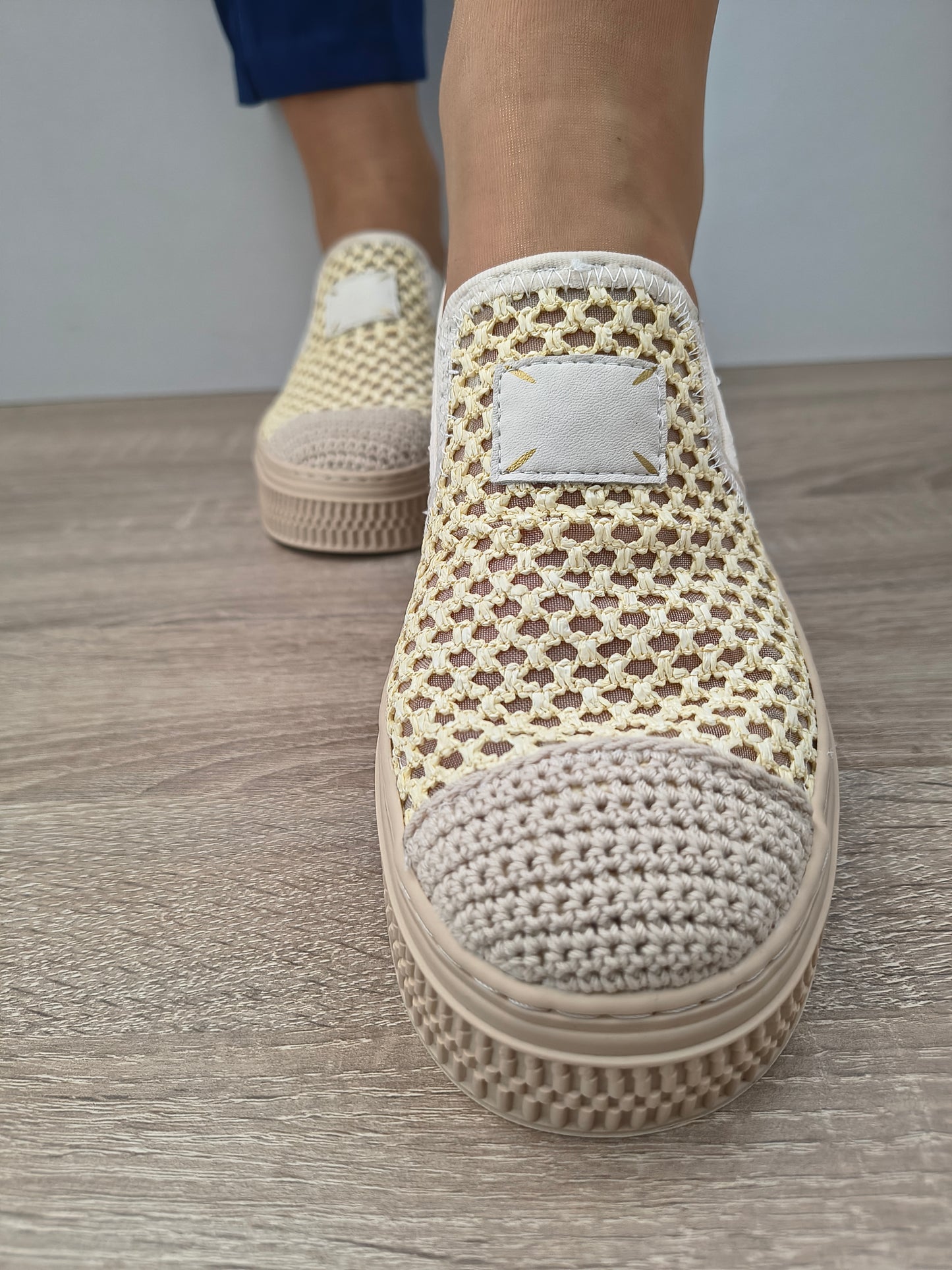 PANTOFI PERFORATI DAMA FORMAZIONE 25309-1 CREM