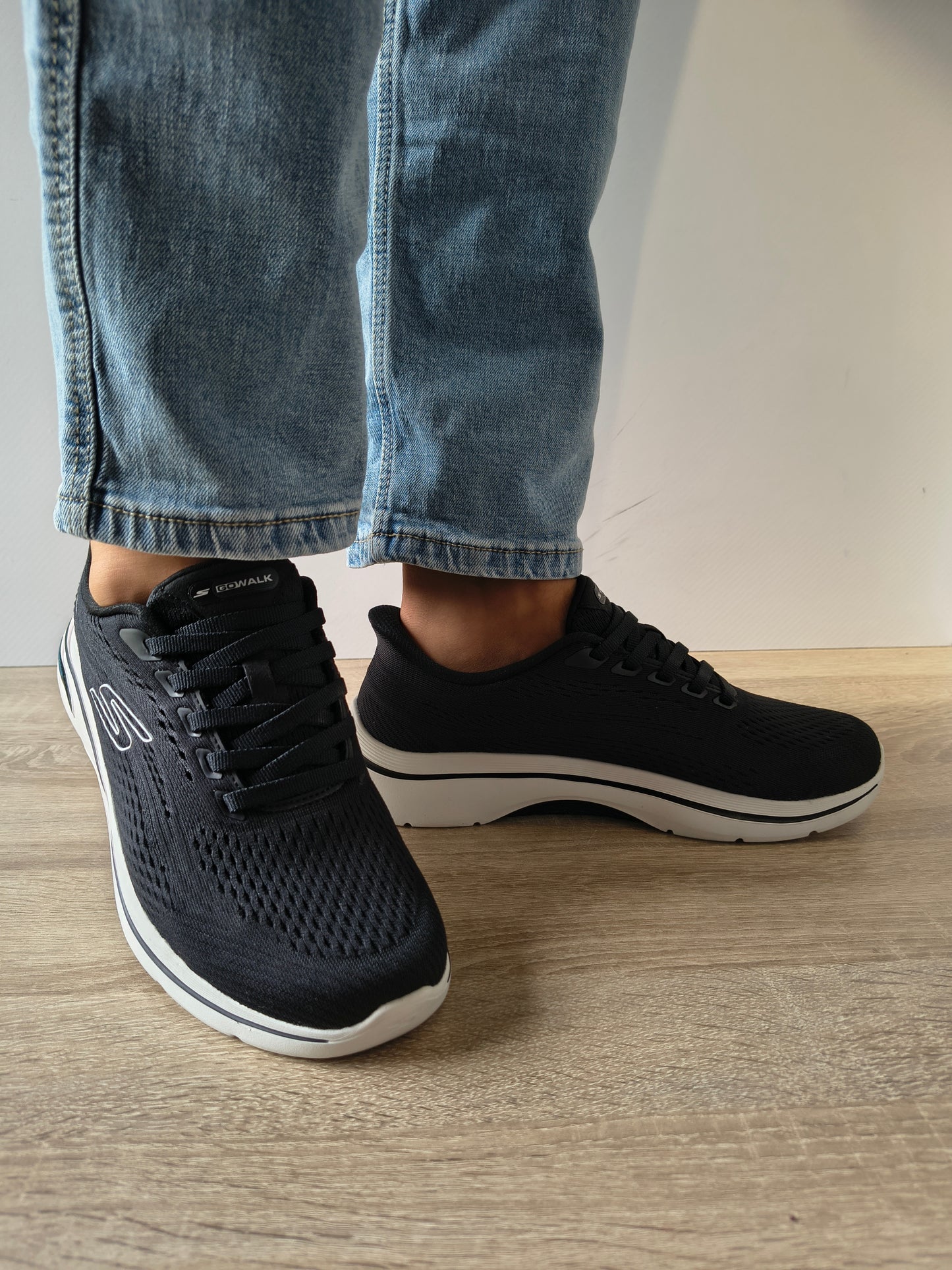 PANTOFI SPORT BARBATI SKECHERS 216812 BKW NEGRU