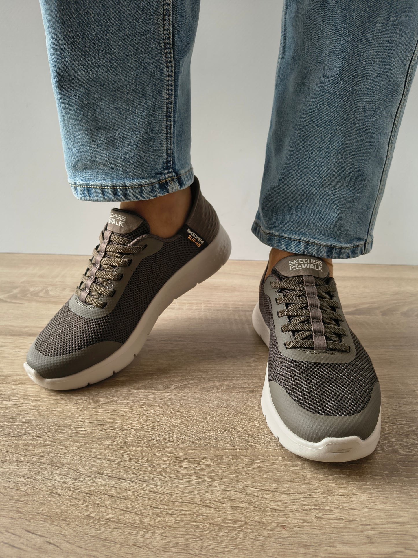 PANTOFI SPORT BARBATI SKECHERS 216324 BRN MARO