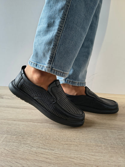 PANTOFI PERFORATI BARBATI MELS 26027 NEGRU