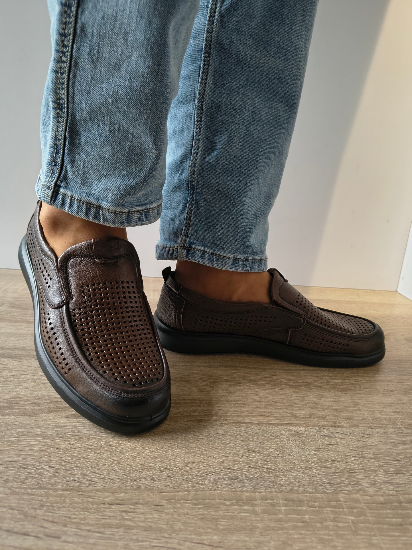PANTOFI PERFORATI BARBATI MELS 26027 MARO