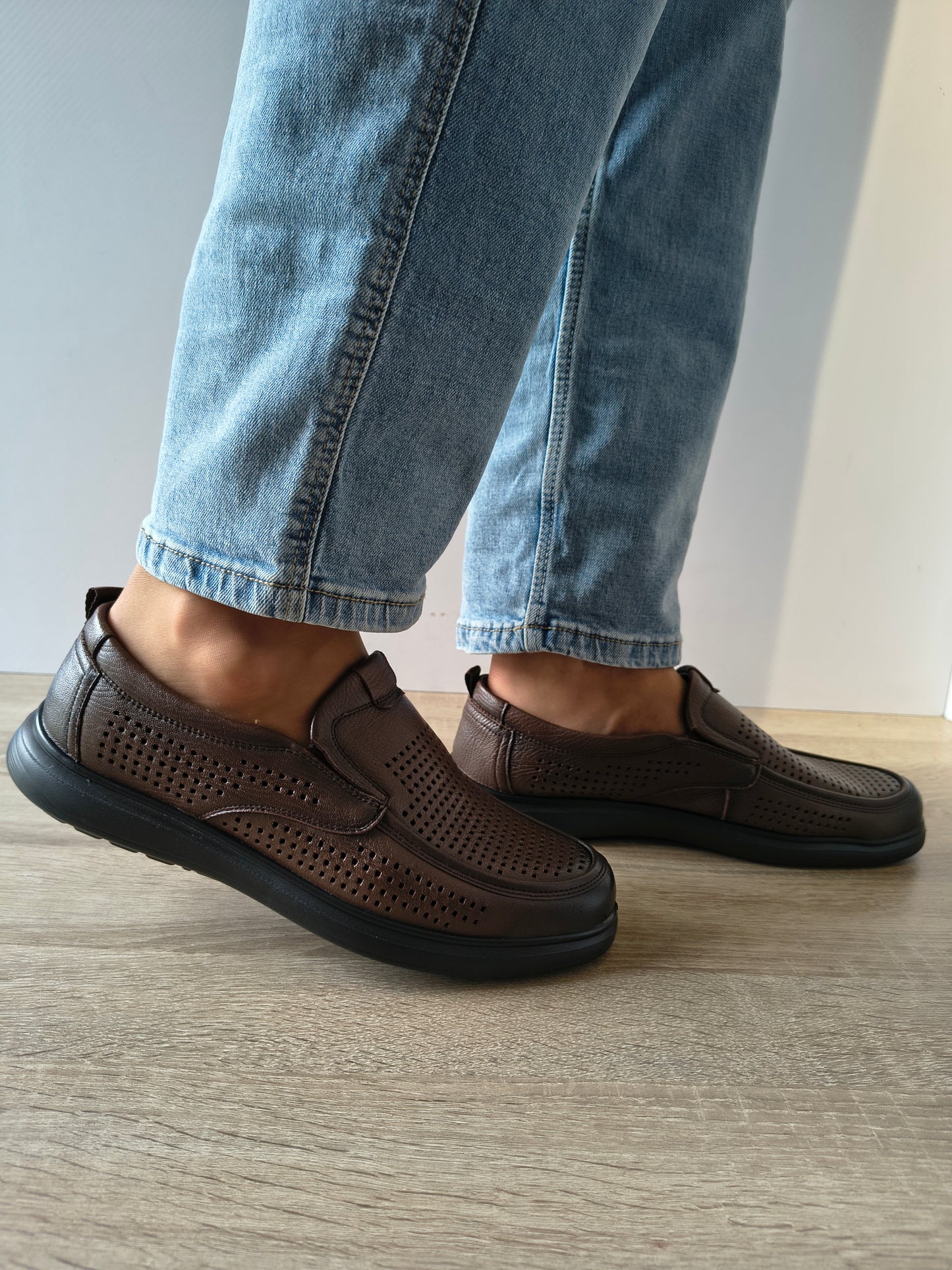 PANTOFI PERFORATI BARBATI MELS 26027 MARO