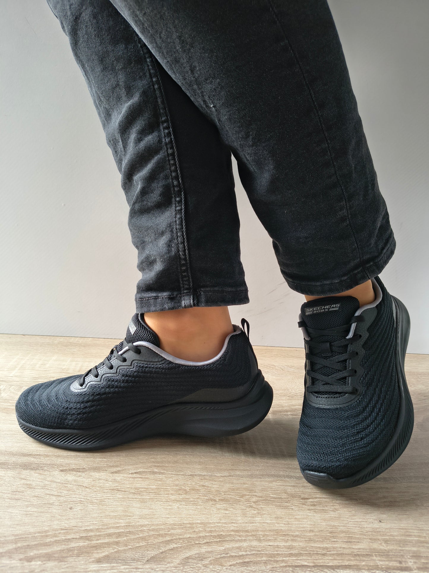 PANTOFI SPORT DAMA SKECHERS 117731 BBK NEGRU