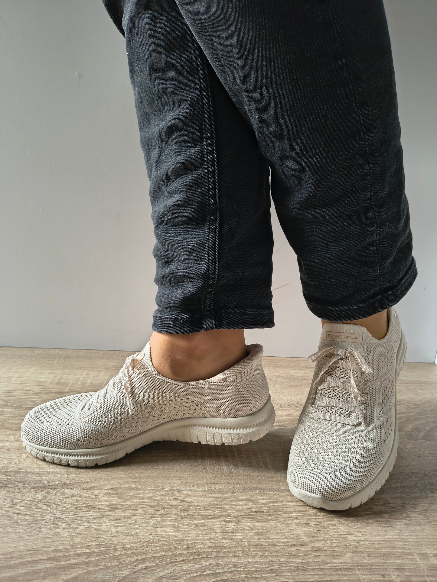 PANTOFI SPORT DAMA SKECHERS 104457 NAT ALB