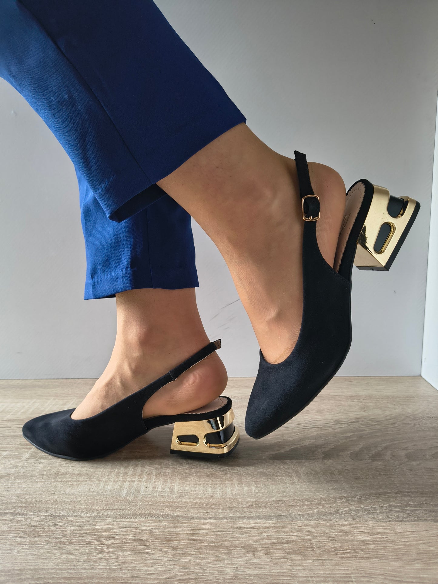 SANDALE ELEGANTE DAMA MARCO TOZZI 28337-44 NEGRU + AURIU + MARO