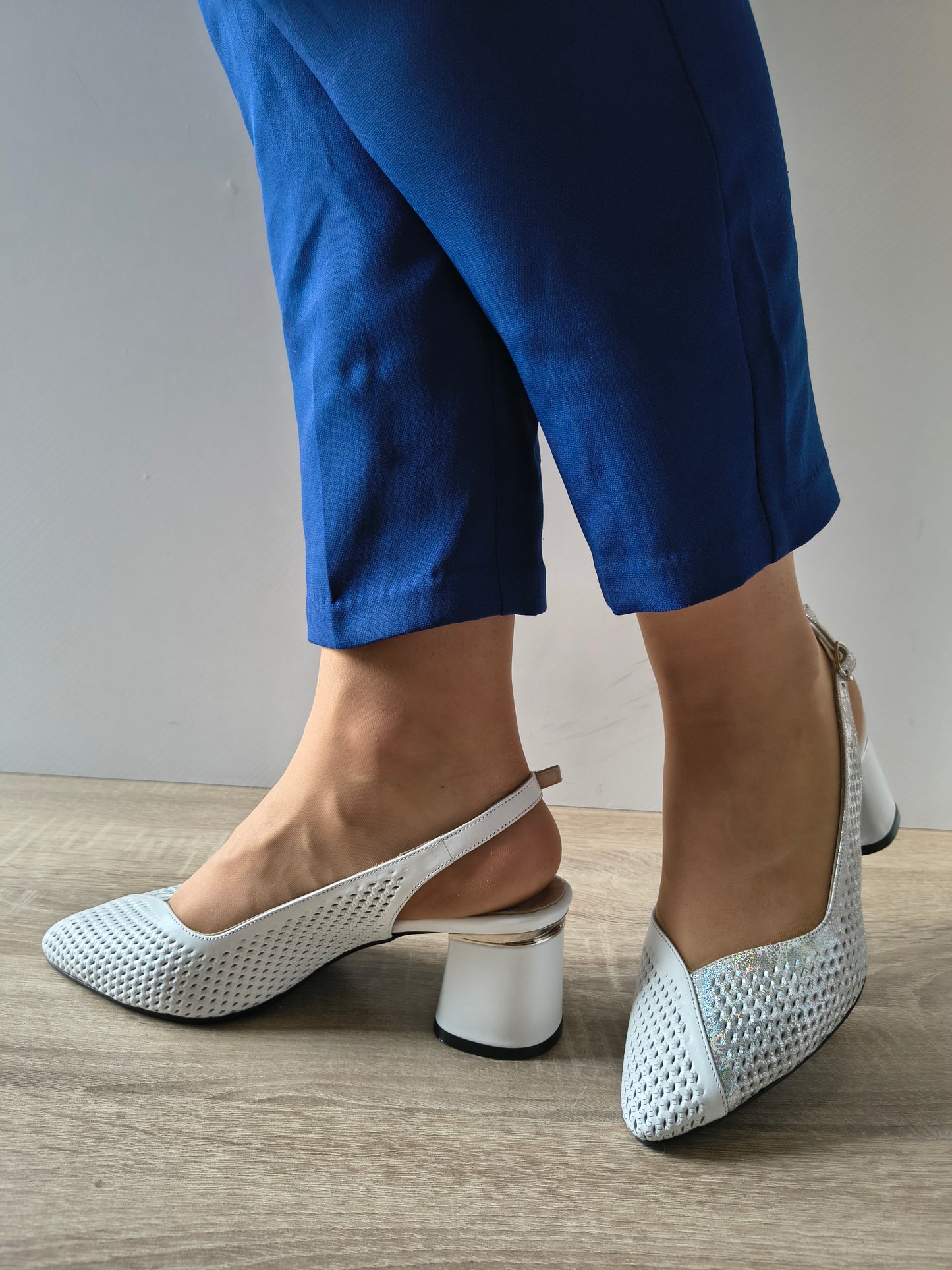 SANDALE ELEGANTE DAMA DOGATI 049 882-1 ALB + ARGINTIU