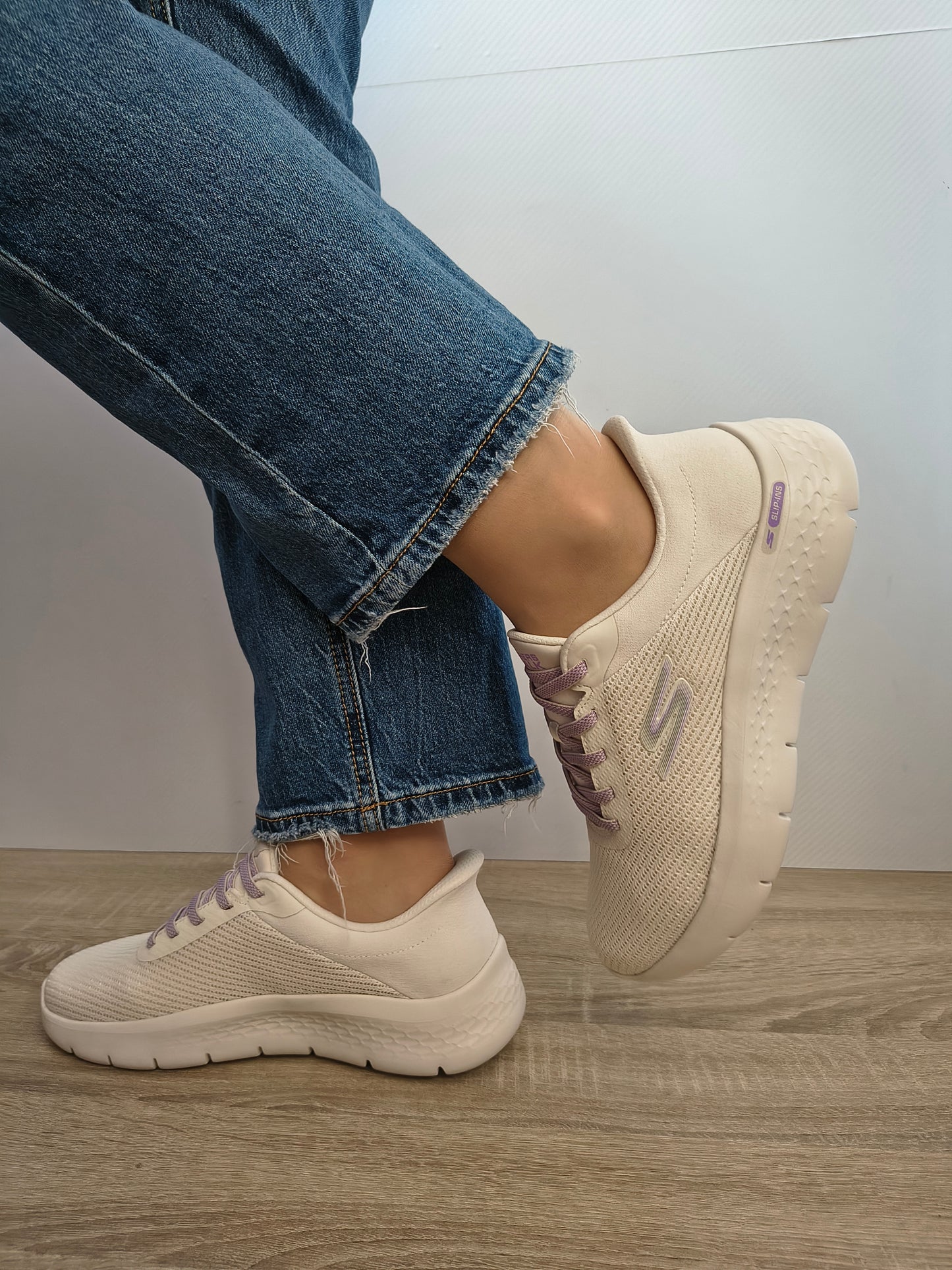 PANTOFI SPORT DAMA SKECHERS 125516 OFWT CREM/LILA