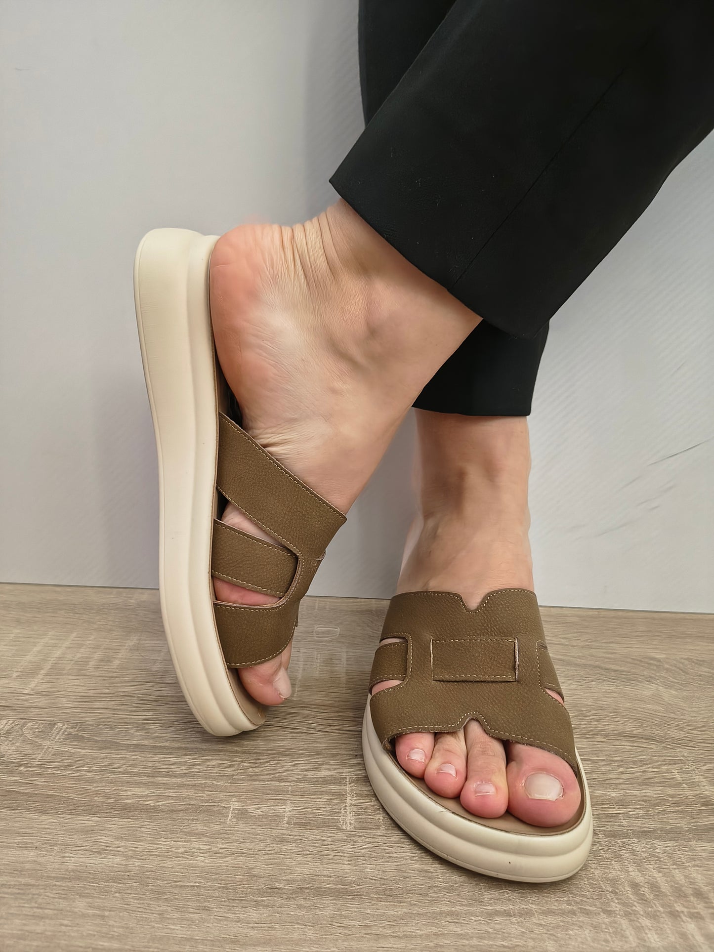 Saboti Casual Damă Formazione 28-008 Khaki Nubuck - Piele Naturală Nubuck