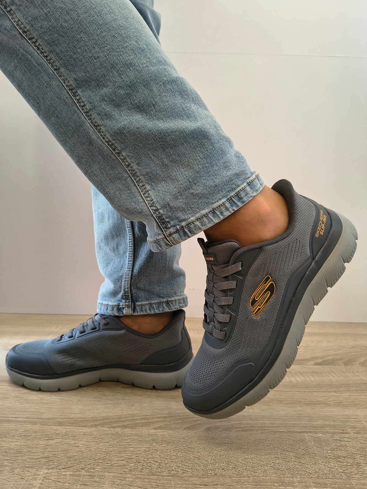 Pantofi Sport Bărbați Skechers 233047 Ccor Gri - Textil - imagine 5