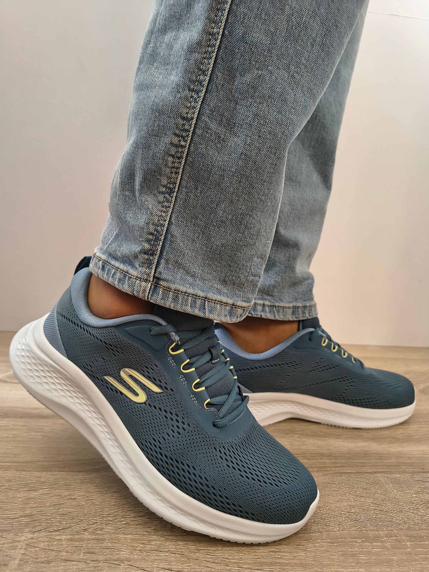 Pantofi Sport Bărbați Skechers 233184 Teal Albastru Turcoaz - Textil