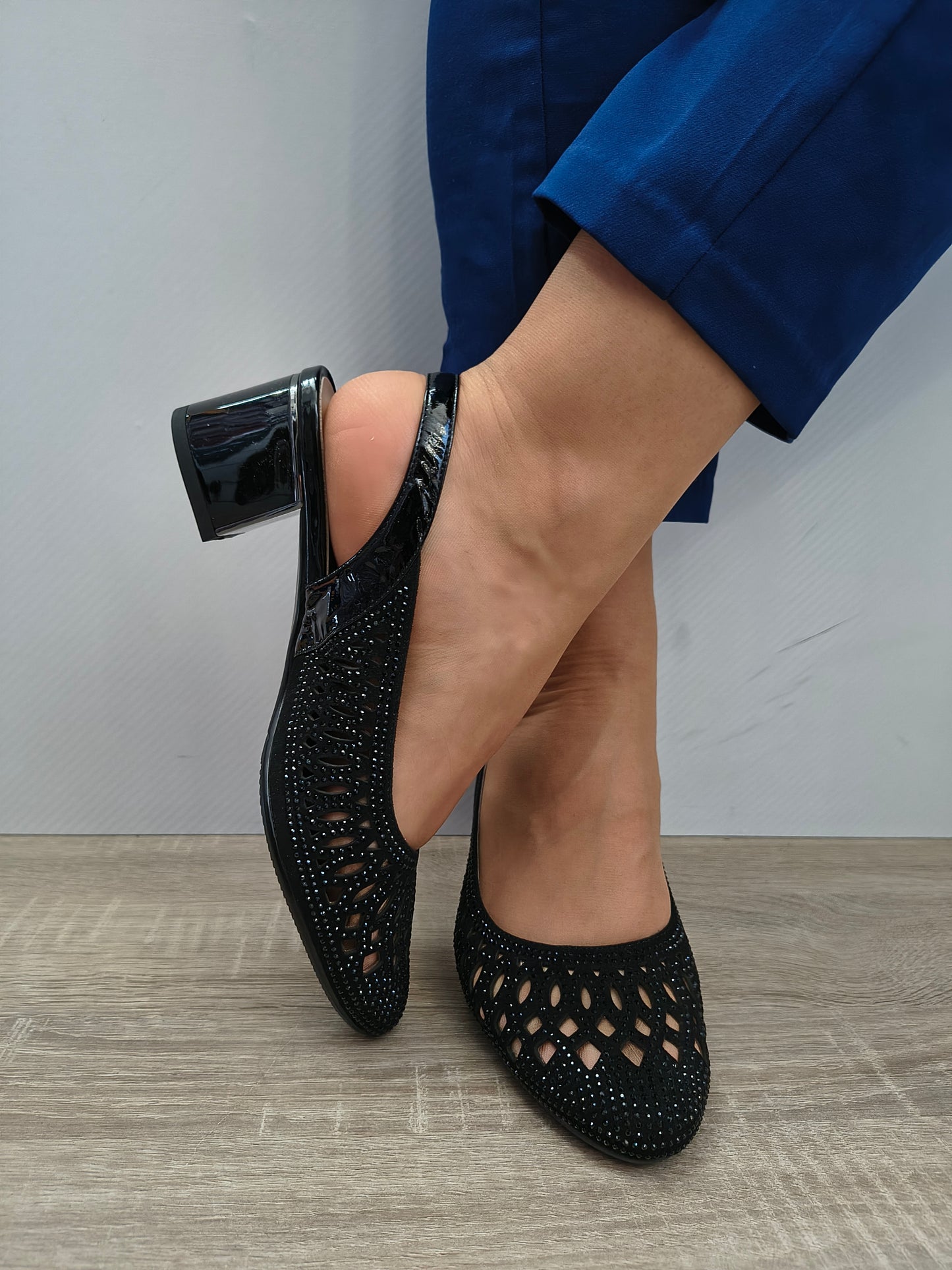 Sandale Elegante Damă Epica 40012N 01-I Negru Velur - Piele Naturală Întoarsă